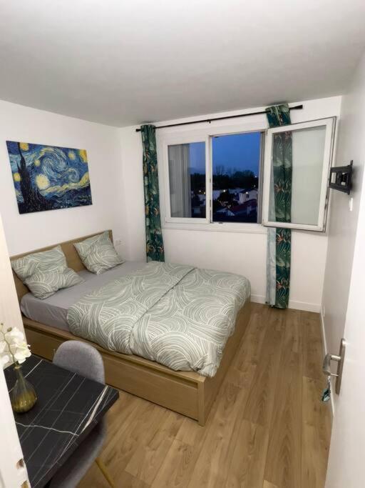 Magnifique Appartement De 4 Chambres 8 Personnes Max A 20 Minutes De Paris Antony Exterior foto