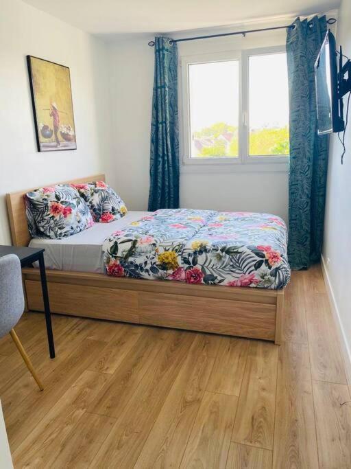 Magnifique Appartement De 4 Chambres 8 Personnes Max A 20 Minutes De Paris Antony Exterior foto